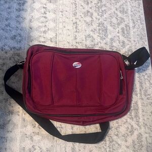 Dickies Burgundy Messenger Bag